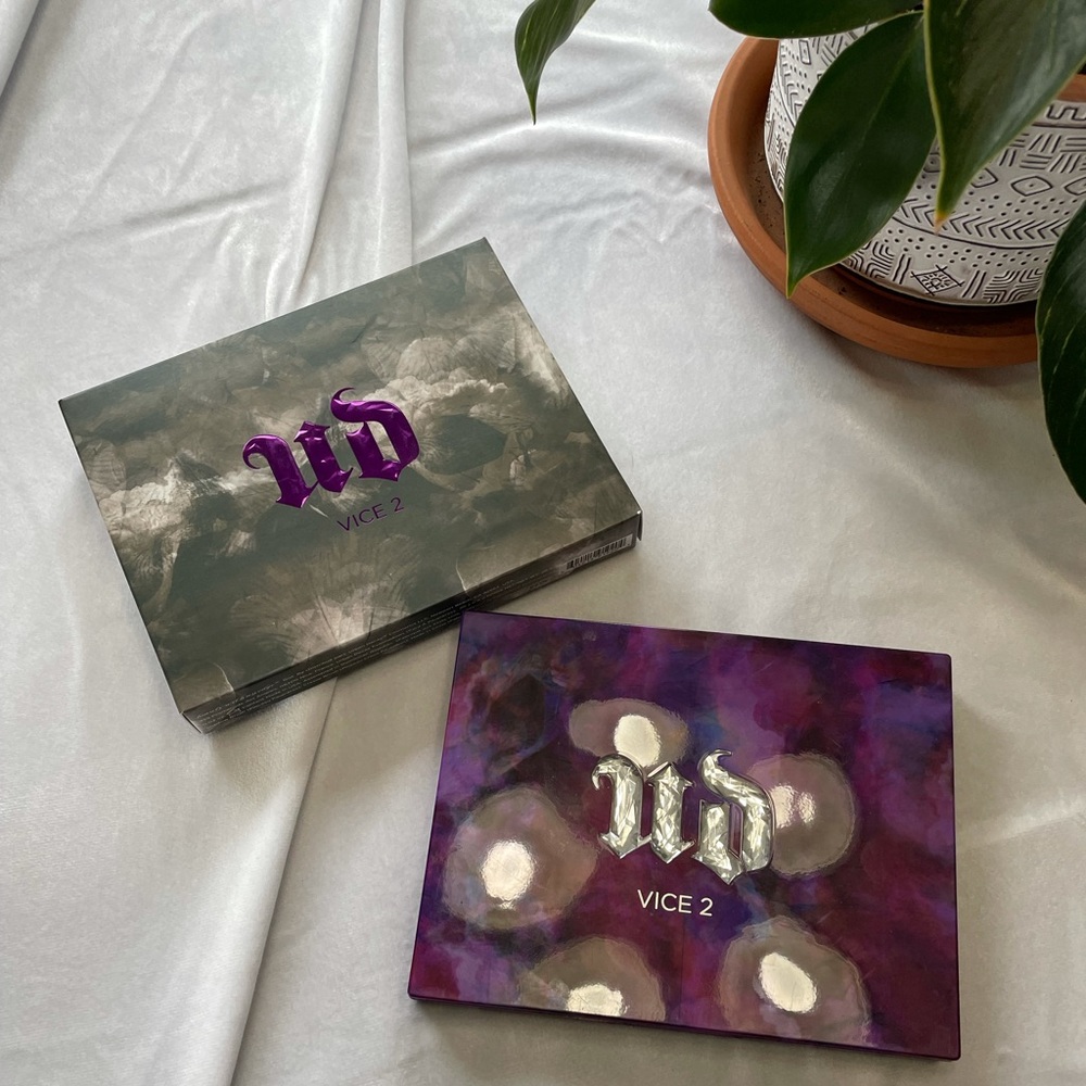 LIMITED EDITION 👀 Urban Decay Vice 2 Palette - Picture 2 of 6